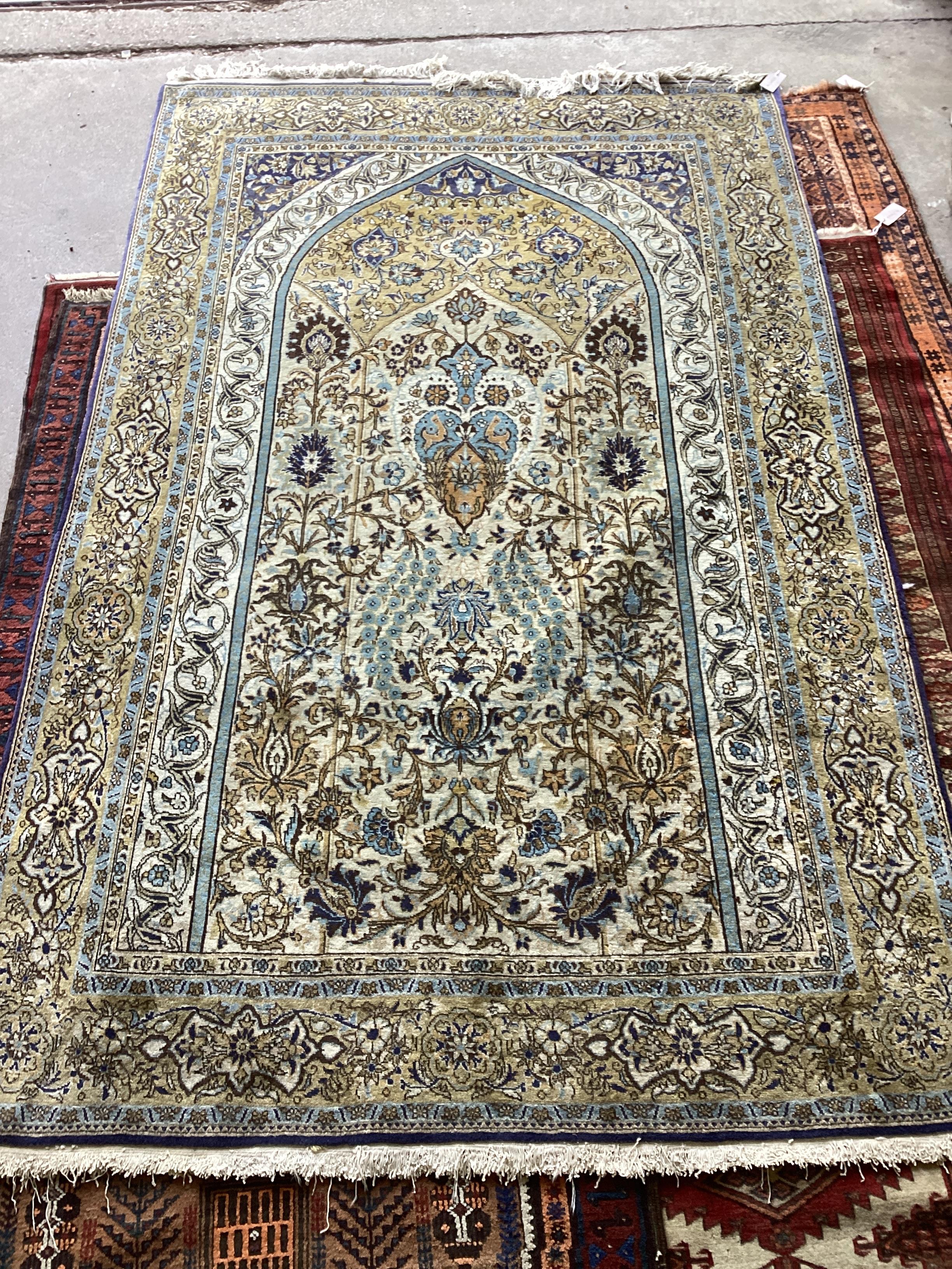An Isfahan ivory ground rug, 230 x 144cm